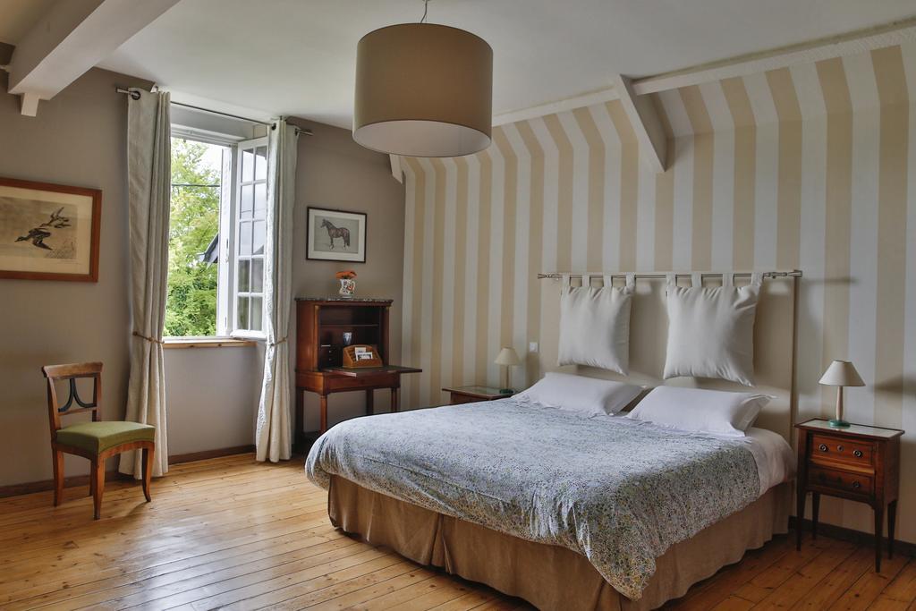 Clerval Maison D'Hotes Et Gites Dragey Стая снимка